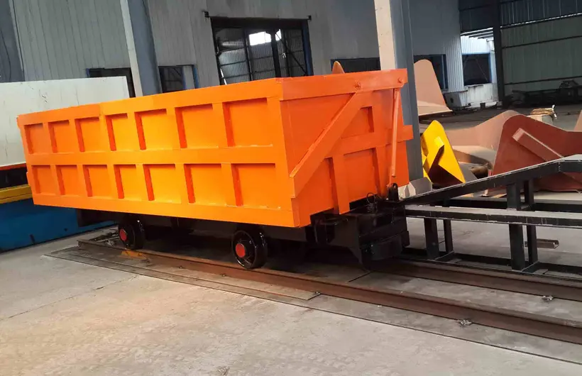Side-Dump Mine Cart