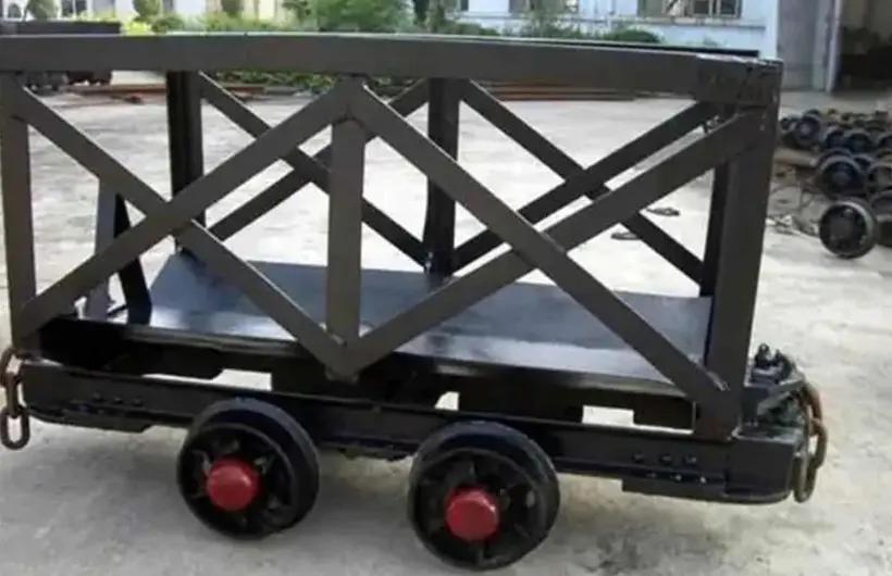 Mining material car