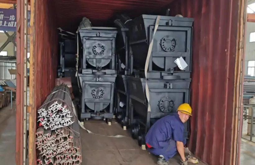 Dump Mine Cart
